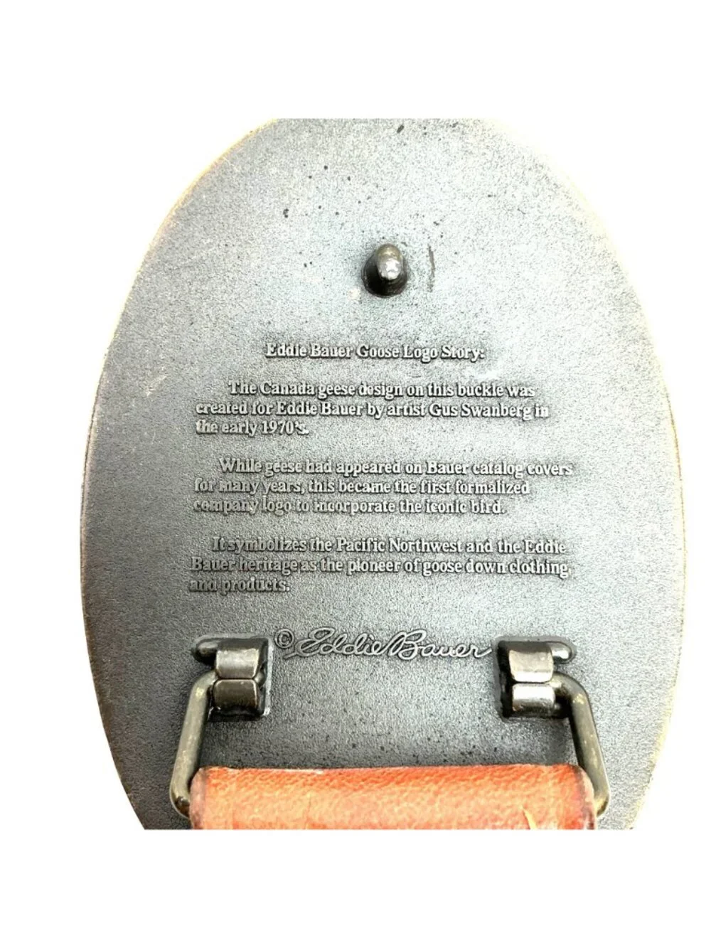 Eddie Bauer Ducks-In-Flight Design Medallion Buckle Leather Belt Mens 34 Brown